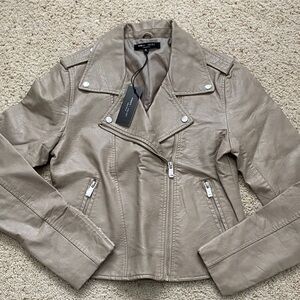 Last Chance🥳! Romeo + Juliet Couture Taupe Faux Leather Jacket. Size M. NWT.